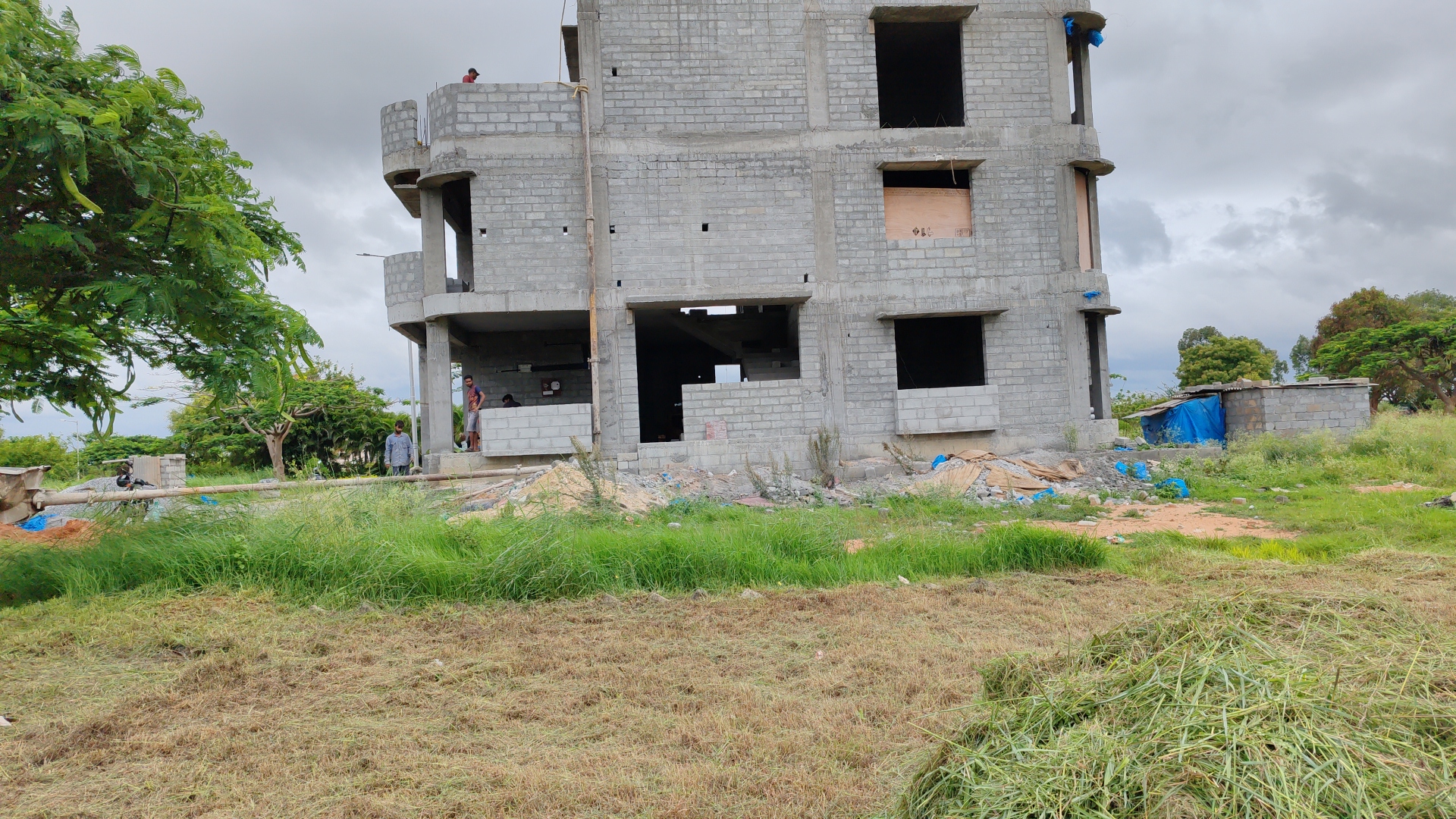 Vakil Whispering Woods – property image