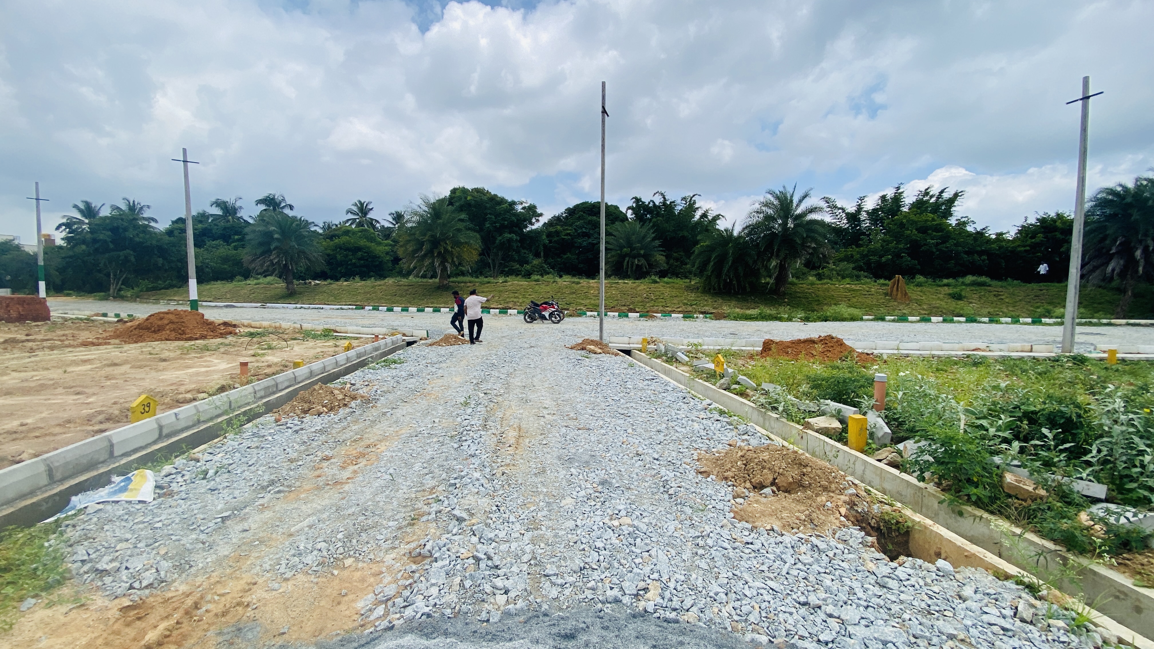 Aishwarya lake view – property image